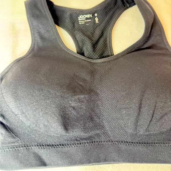 New Packet of 2 Jockey Seamless Sports Bras. Size Medium. - Picture 2 of 5